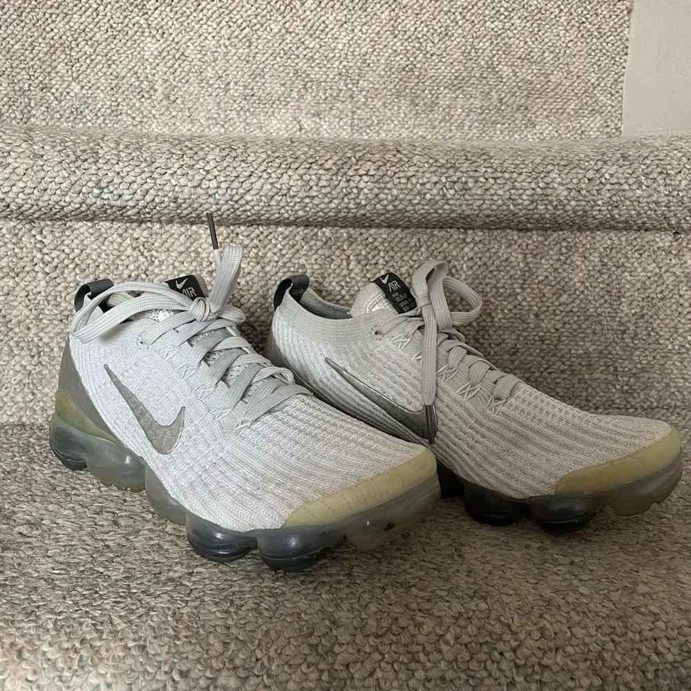 Nike Air Vapormax Flyknit 3.0 Pure Platinum with Purple Iridescent - Picture 6 of 14